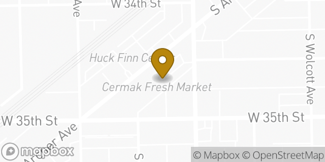 Map showing the location of Amazon Locker - Estoy in Chicago, IL 60608