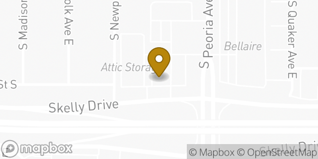Map showing the location of Amazon Locker - Vinay in Tulsa, OK 74105