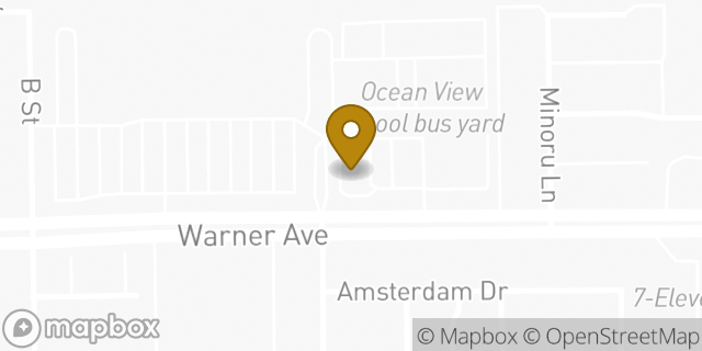 Map showing the location of Amazon Locker - Riser in Huntington Beach, CA 92647