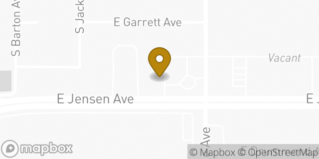 Map showing the location of Amazon Locker - Broil in Fresno, CA 93725