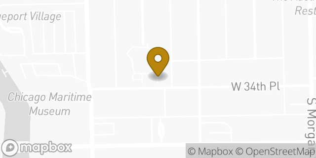 Map showing the location of Amazon Locker - Maternal in Chicago, IL 60608