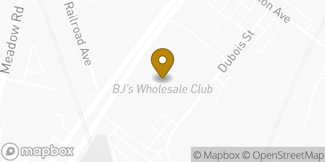 Map showing the location of Dunkin' in East Rutherford, NJ 07073