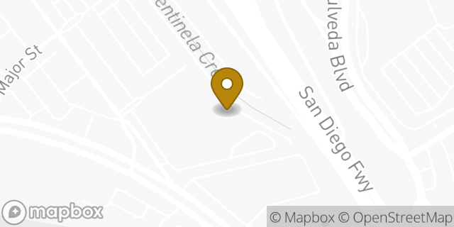 Map showing the location of Amazon Locker - Pikes in Culver City, CA 90230