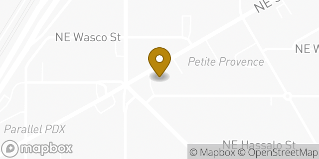 Map showing the location of Amazon Locker - Nguyen in Portland, OR 97232