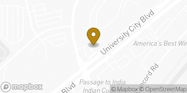 Map showing the location of Amazon Locker - Chien in Charlotte, NC 28213