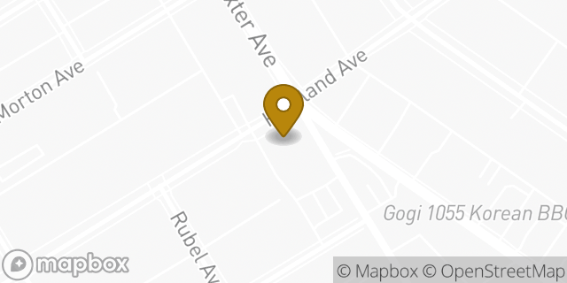 Map showing the location of Buffalo Wild Wings in Louisville, KY 40204