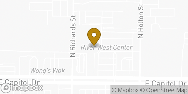 Map showing the location of Amazon Locker - Octavo in Milwaukee, WI 53212