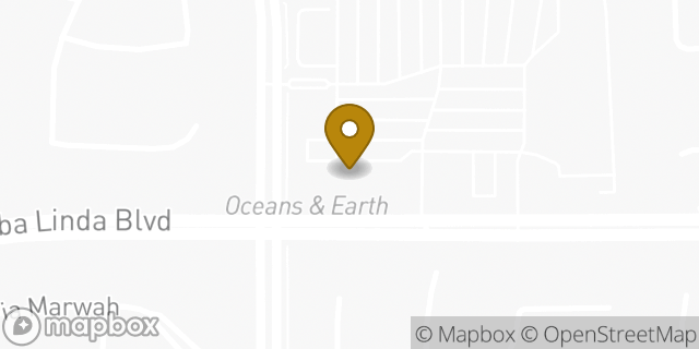 Map showing the location of Amazon Locker - Zander in Yorba Linda, CA 92886